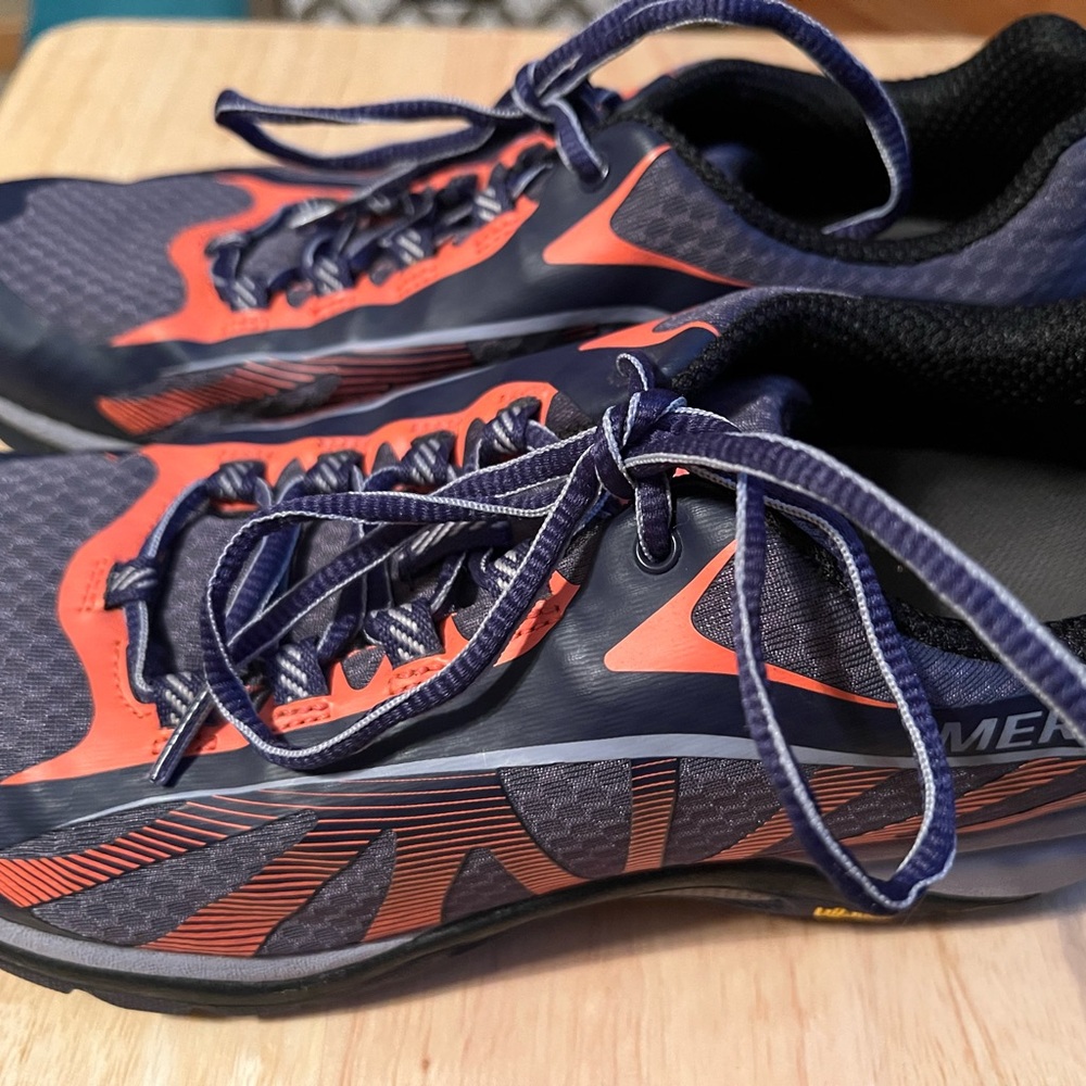 Ladies Merrill Hiking Shoes size 8. Blue/Purple with Orange trim.